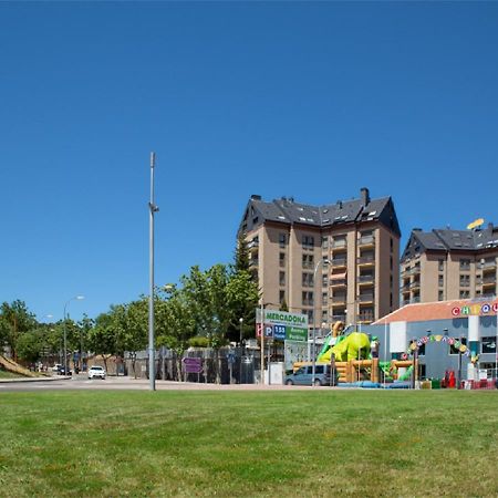 Apartamento Jaca Lägenhet Exteriör bild