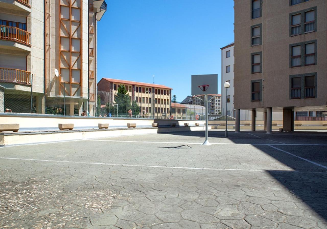 Apartamento Jaca Lägenhet Exteriör bild